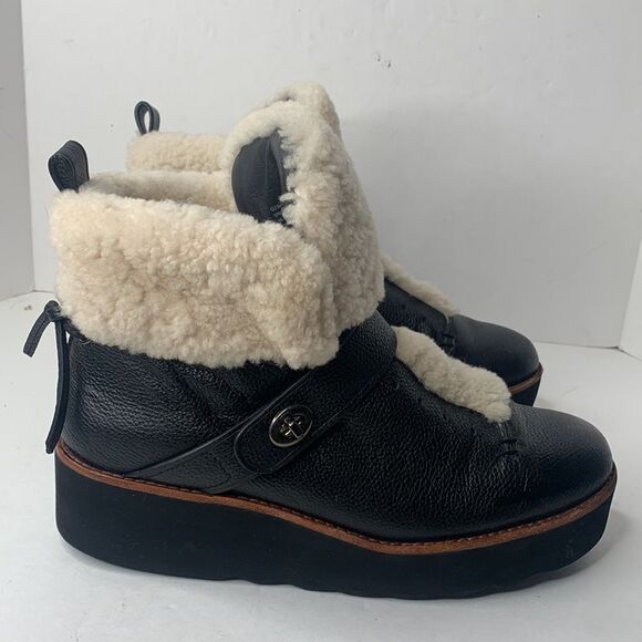 Coach Urban Hiker black leather shearling lined hiker ankle boots - Picture 3 of 9